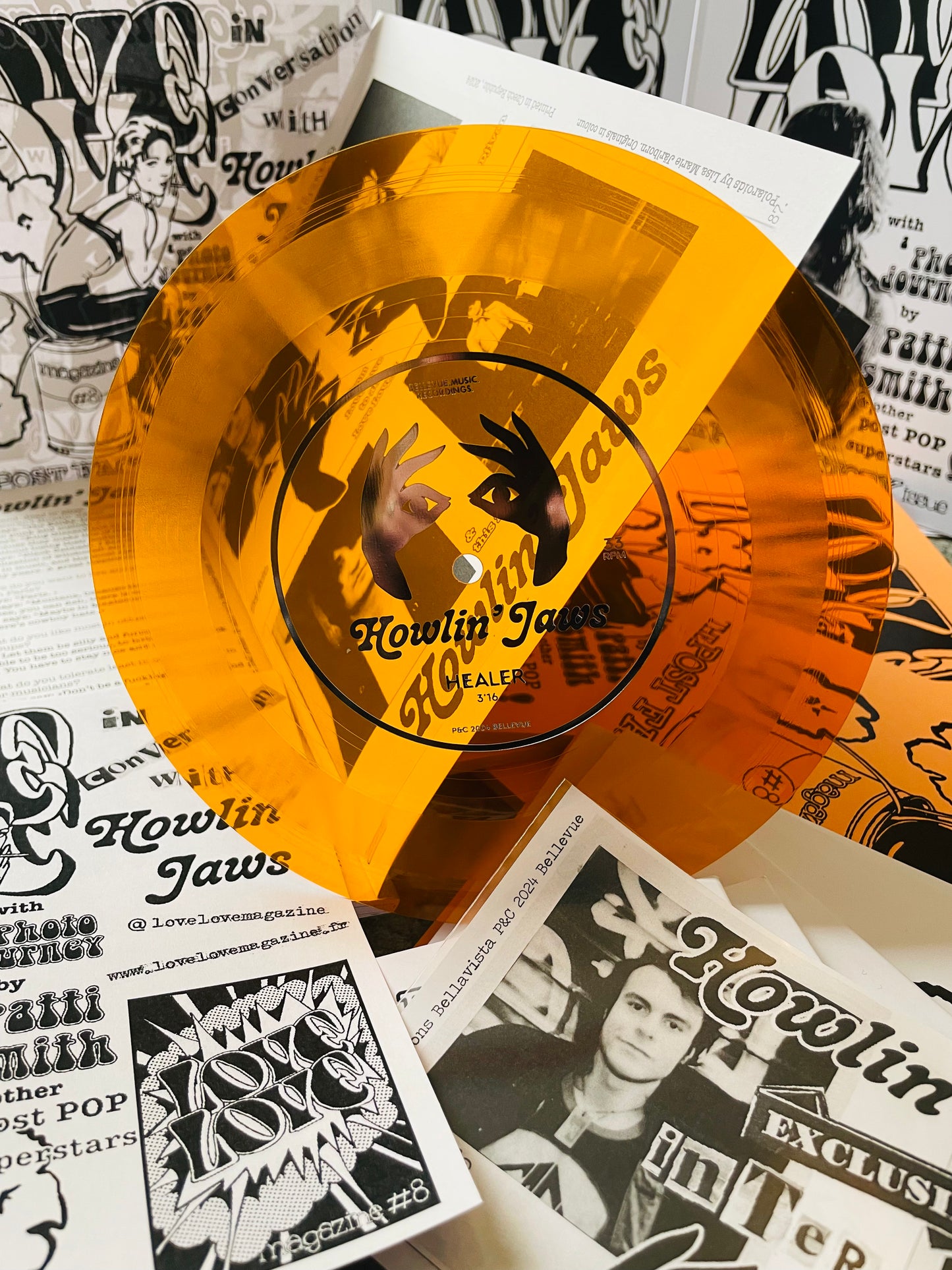 A Rarity! Love Love magazine #8 - silver & purple (incl. Howlin' Jaws flexi disc)