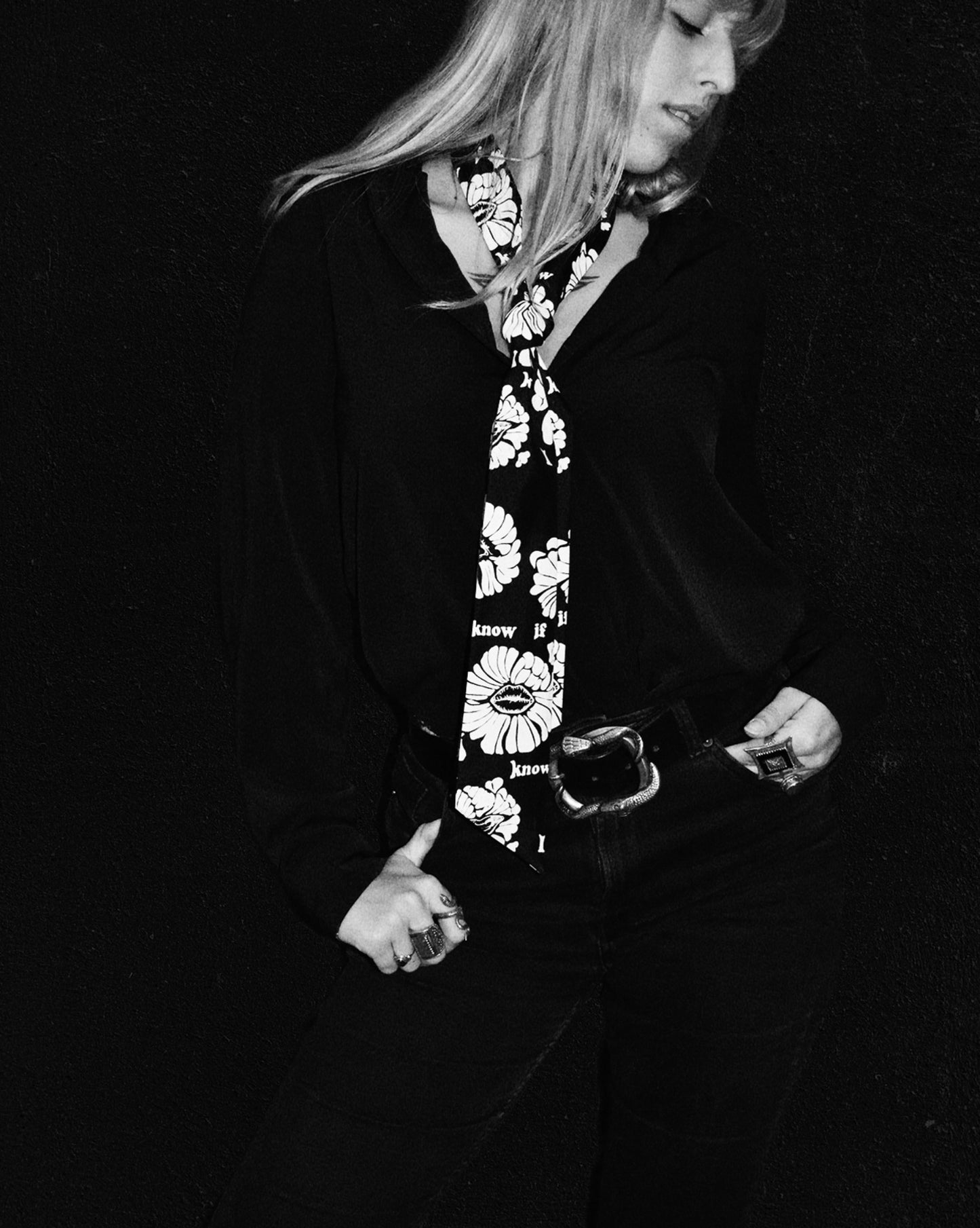 I DON'T KNOW IF I LOVE YOU black silk lavallière scarf